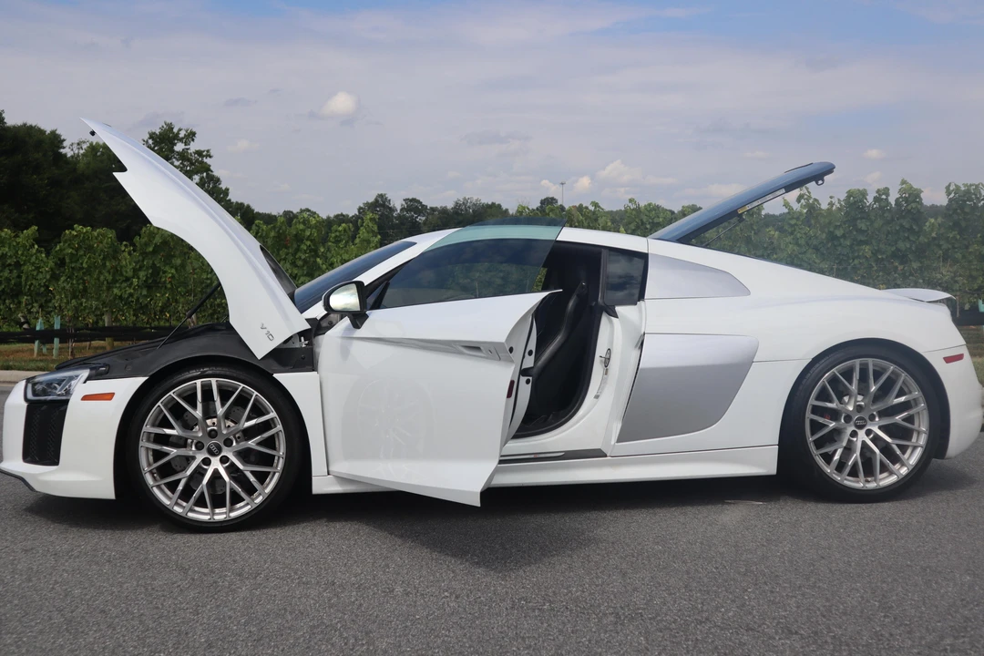 2017 Audi 4S R8 - Image 17 of 31