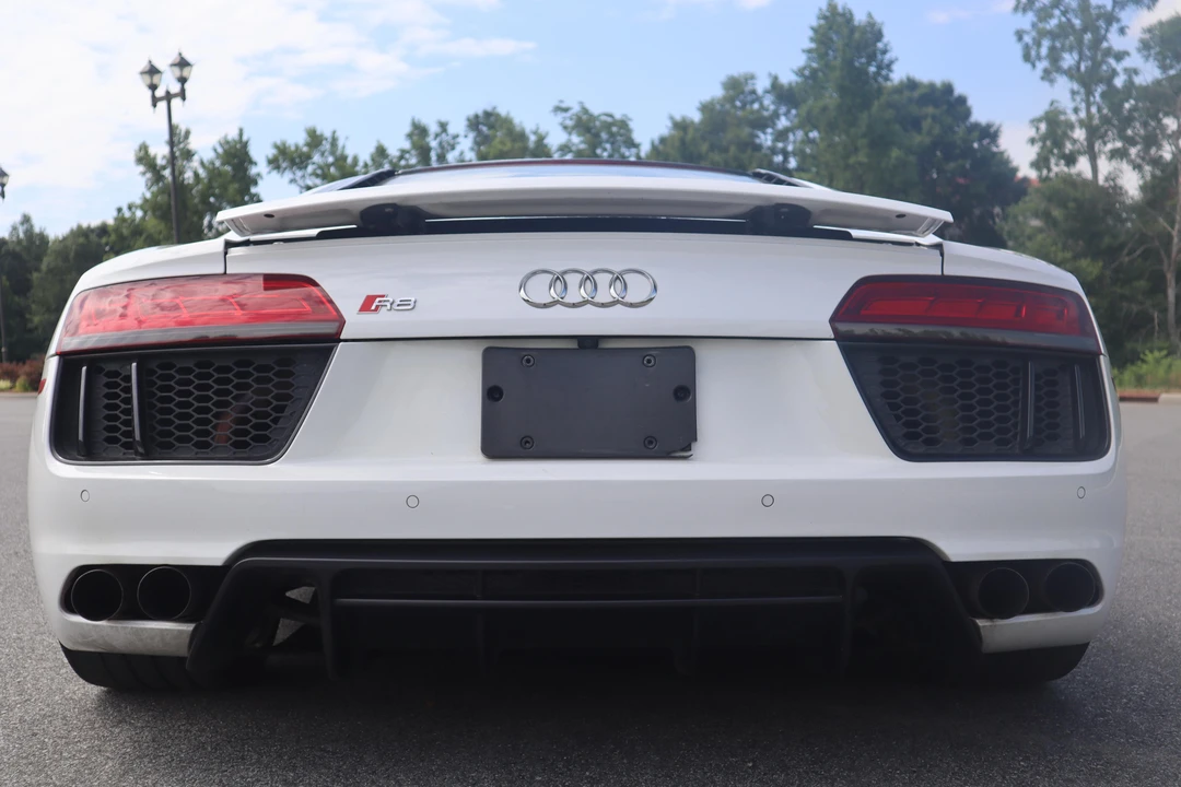 2017 Audi 4S R8 - Image 11 of 31
