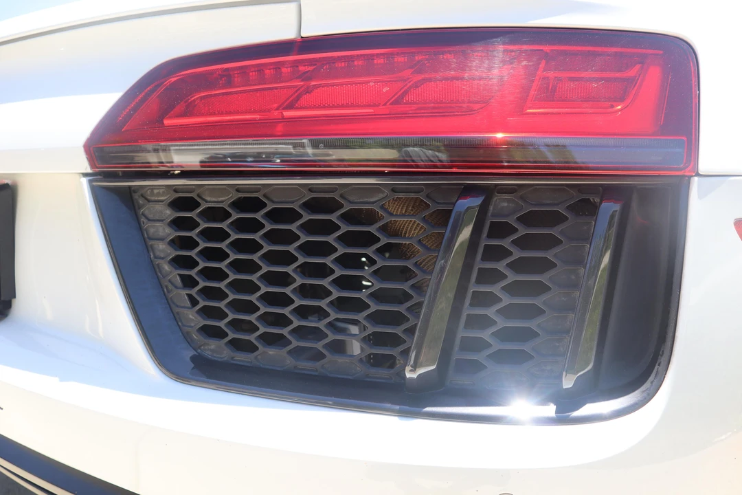 2017 Audi 4S R8 - Image 30 of 31