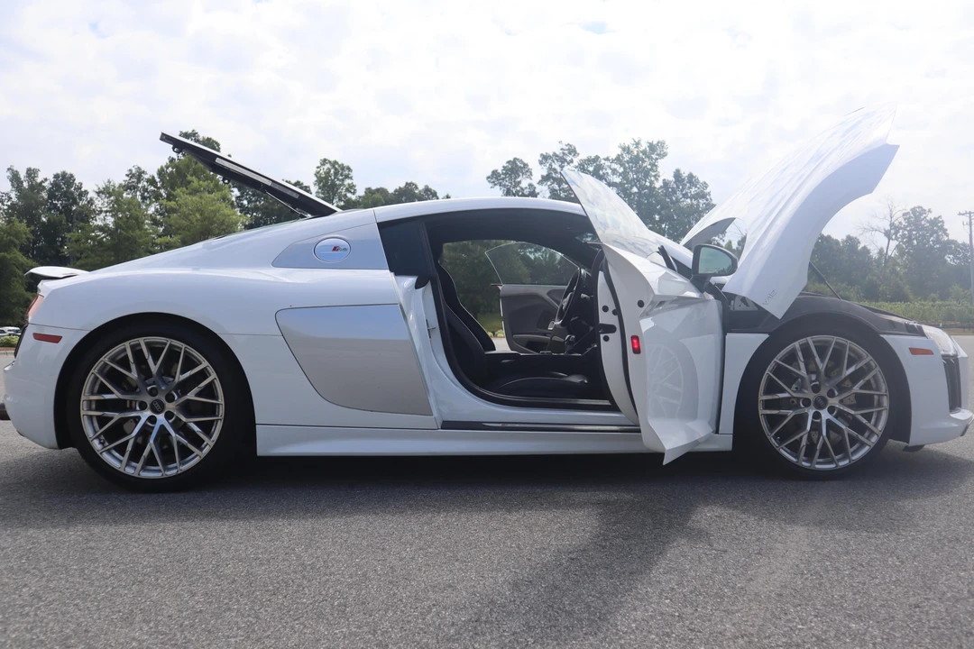 2017 Audi 4S R8 - Image 18 of 31