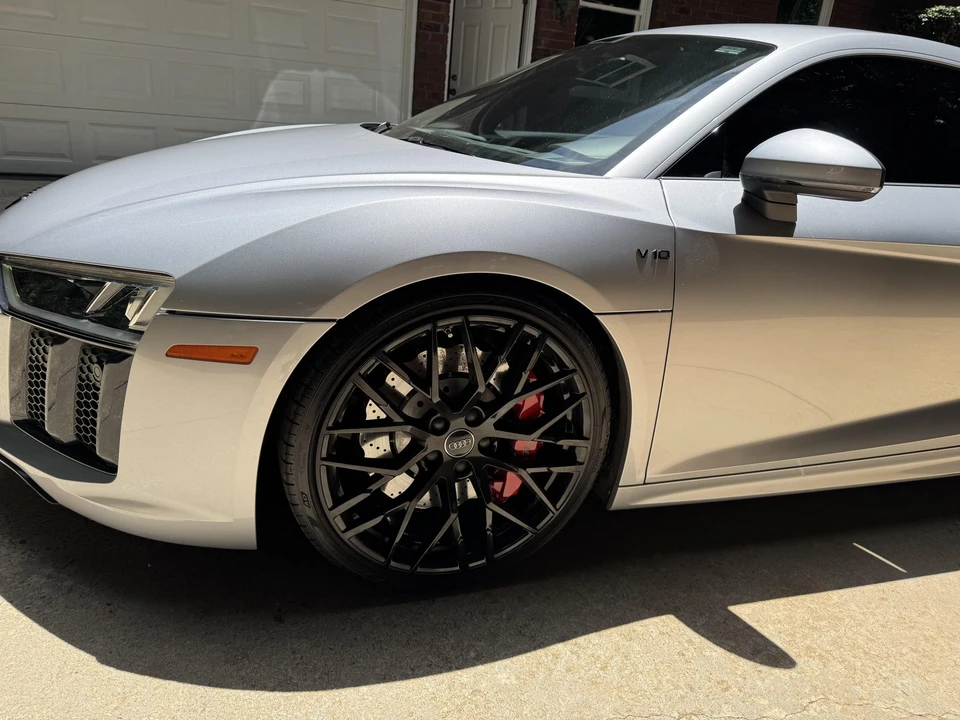 2017 Audi 4S R8 - Image 19 of 31