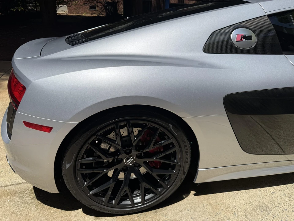 2017 Audi 4S R8 - Image 21 of 31