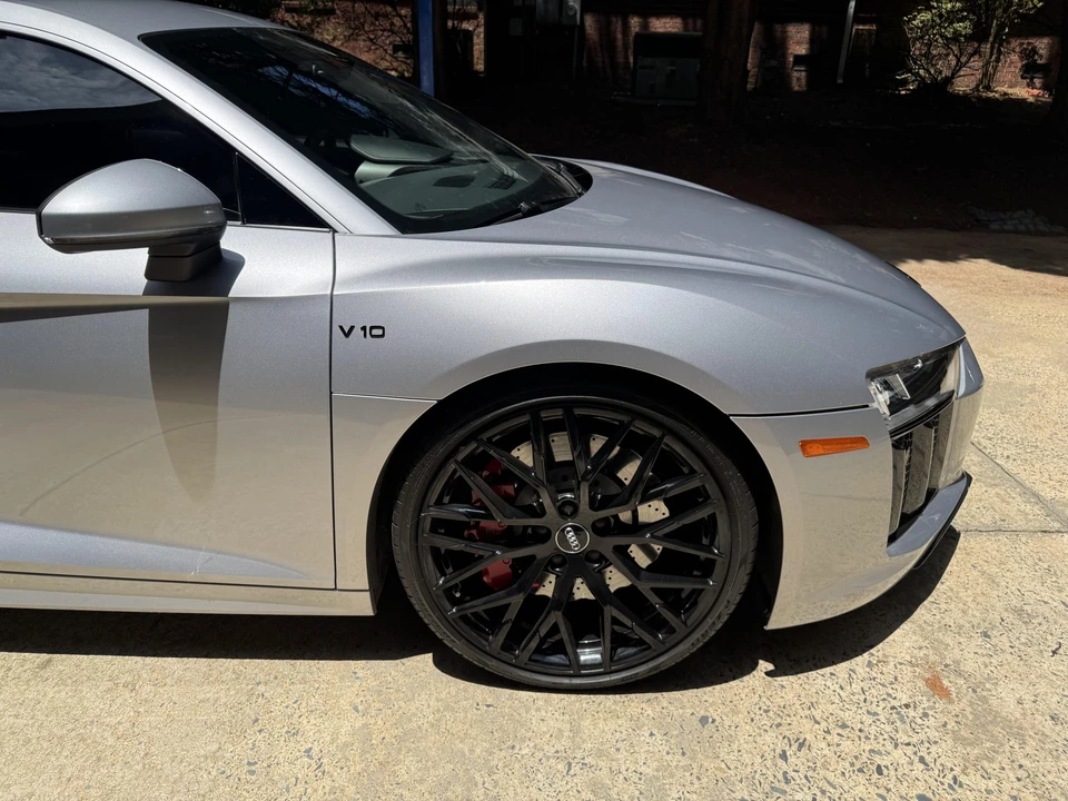 2017 Audi 4S R8 - Image 22 of 31