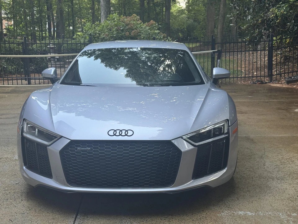 2017 Audi 4S R8 - Image 2 of 31