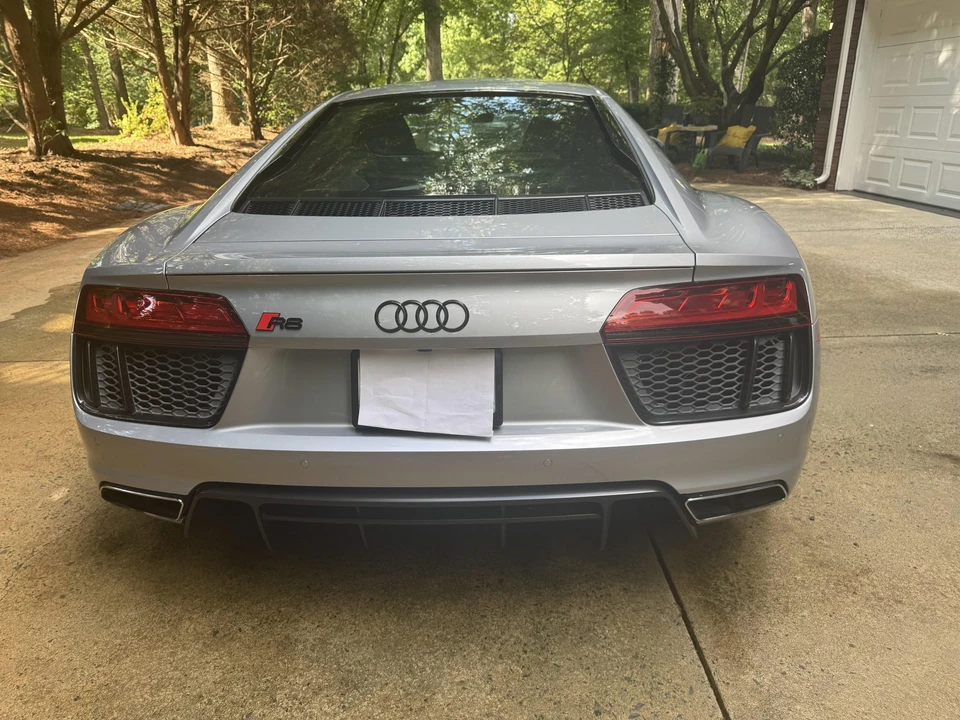2017 Audi 4S R8 - Image 7 of 31