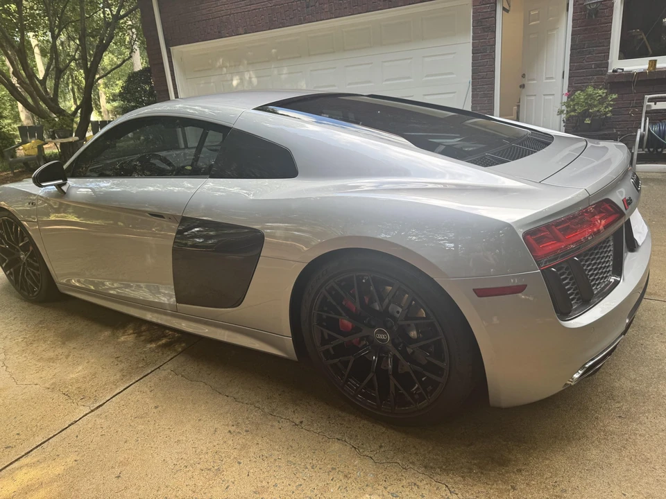 2017 Audi 4S R8 - Image 9 of 31