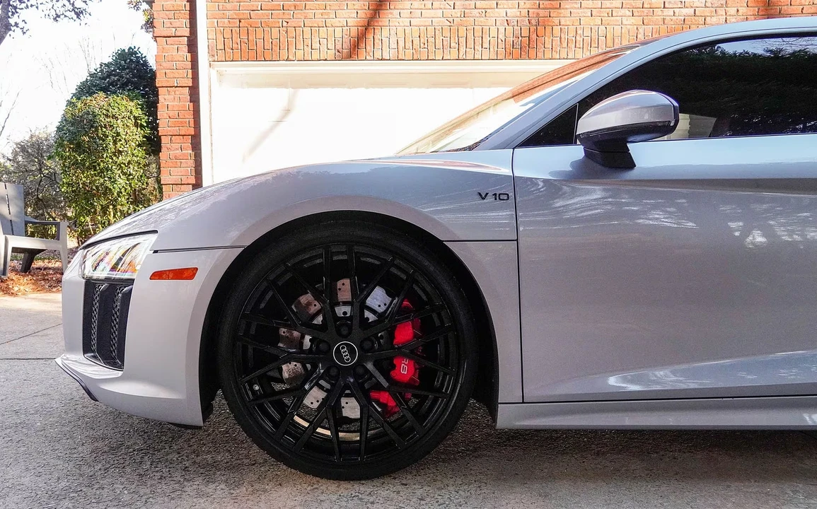 2017 Audi 4S R8 - Image 23 of 31