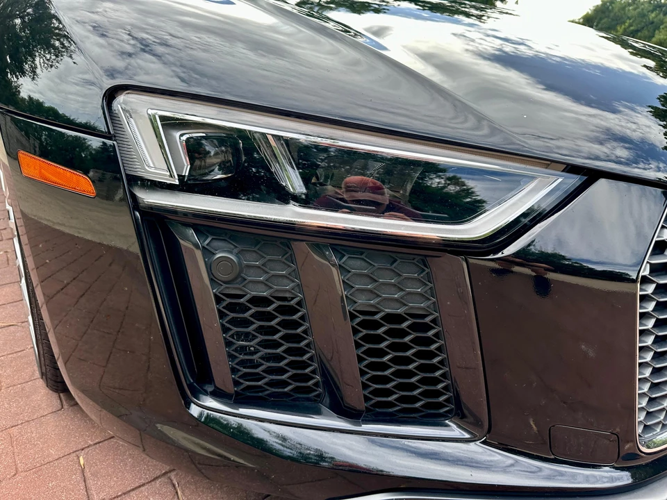 2017 Audi 4S R8 - Image 26 of 31