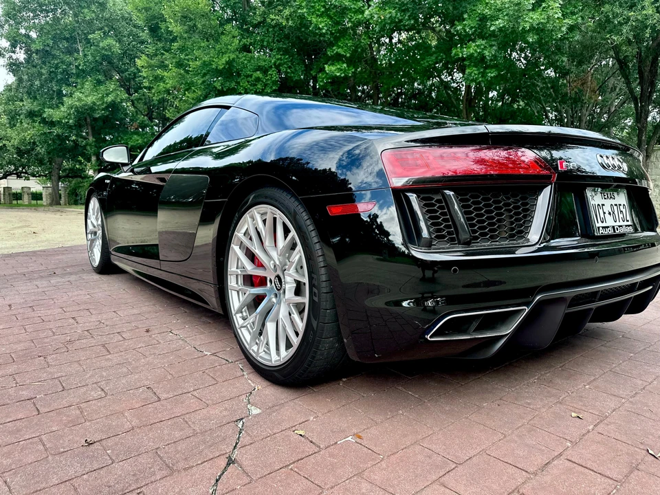 2017 Audi 4S R8 - Image 14 of 31