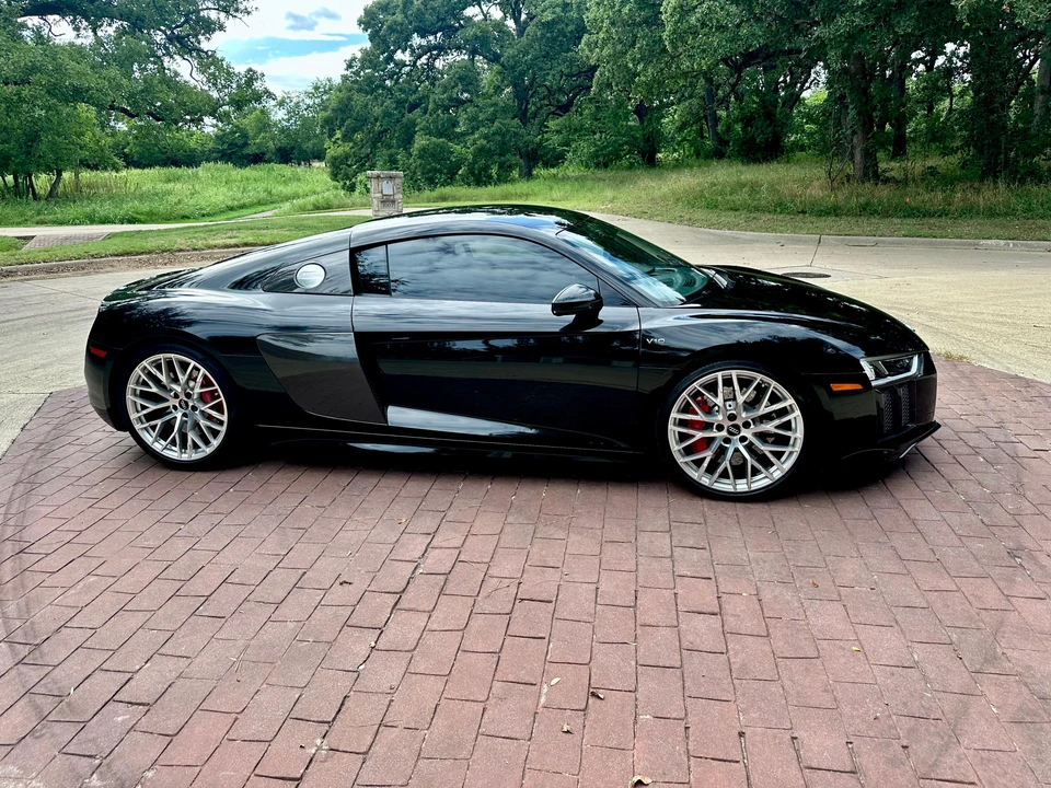 2017 Audi 4S R8 - Image 21 of 31