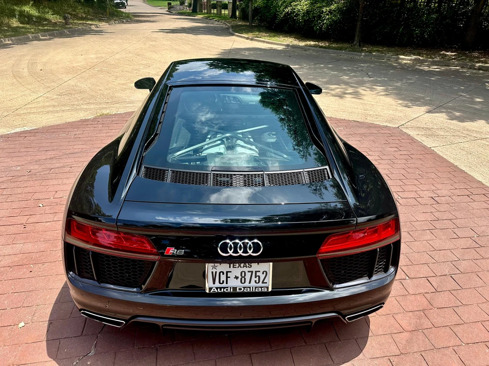 2017 Audi 4S R8 - Image 16 of 31