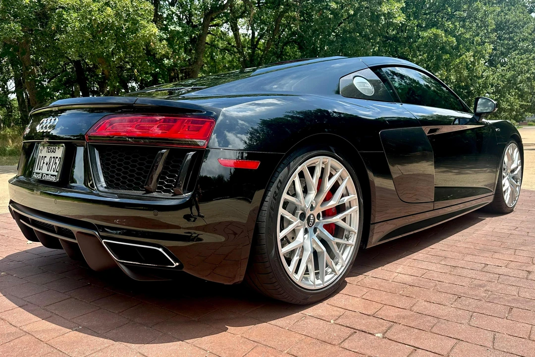 2017 Audi 4S R8 - Image 4 of 31
