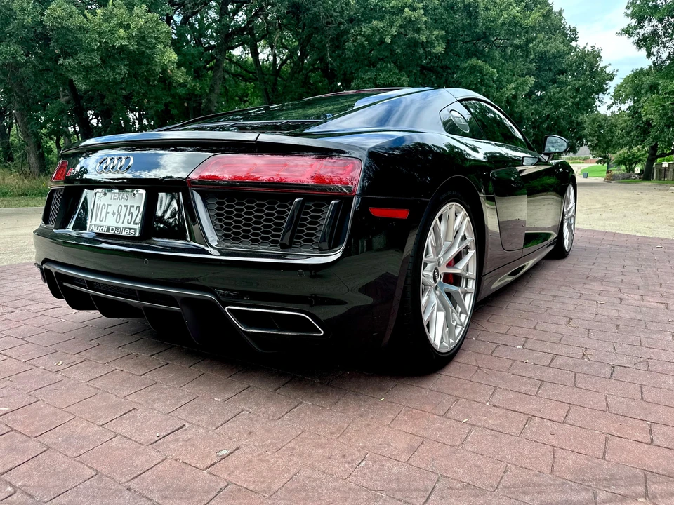 2017 Audi 4S R8 - Image 19 of 31