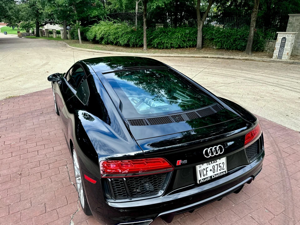 2017 Audi 4S R8 - Image 15 of 31
