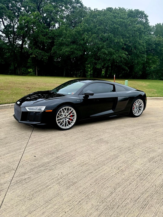 2017 Audi 4S R8 - Image 10 of 31