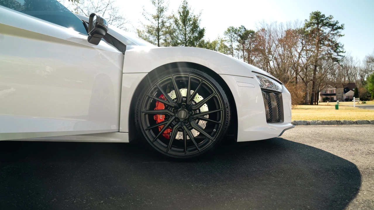 2017 Audi 4S R8 - Image 9 of 31