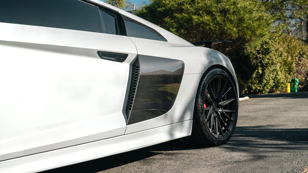 2017 Audi 4S R8 - Image 17 of 31