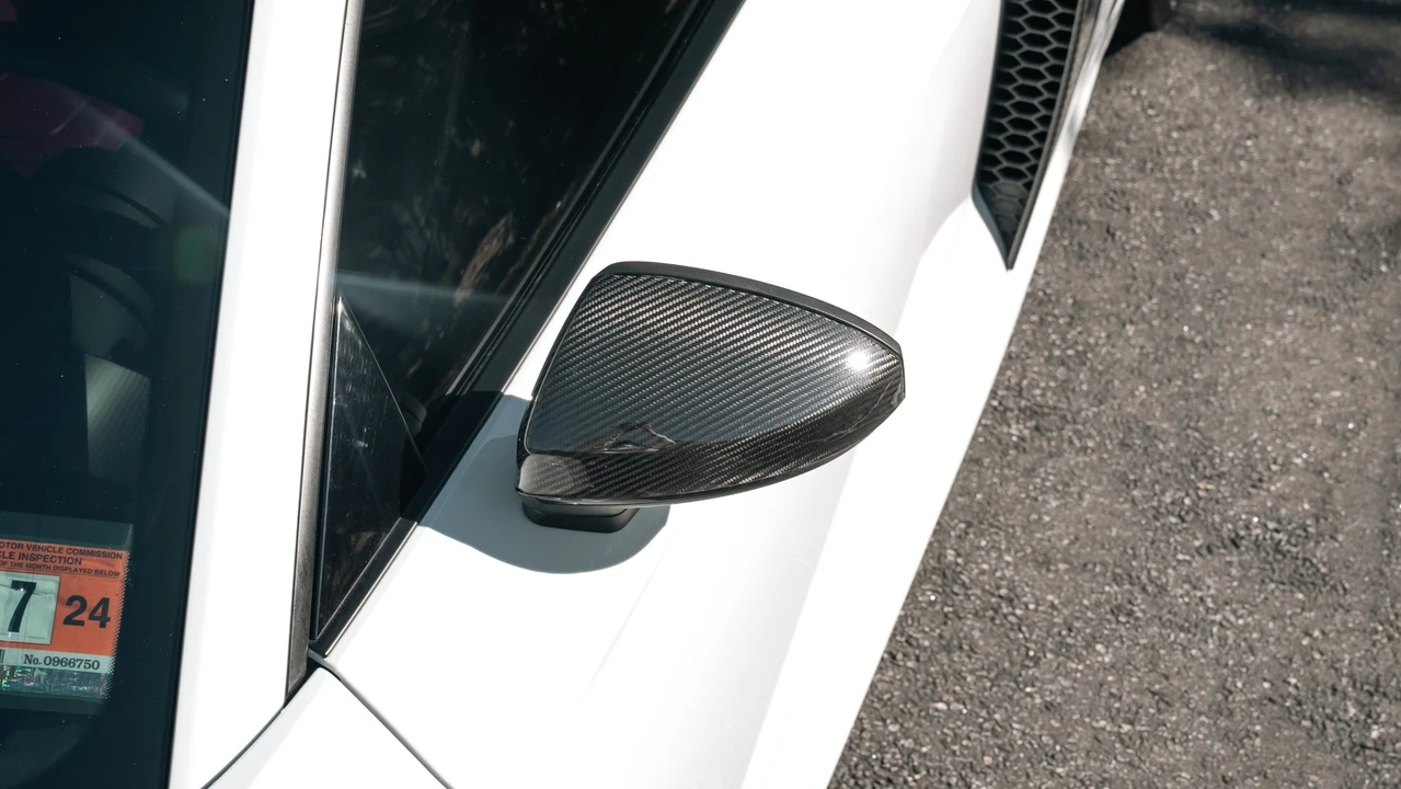 2017 Audi 4S R8 - Image 19 of 31