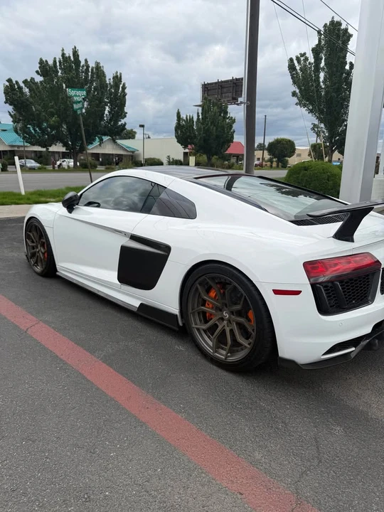 2017 Audi 4S R8 - Image 3 of 4