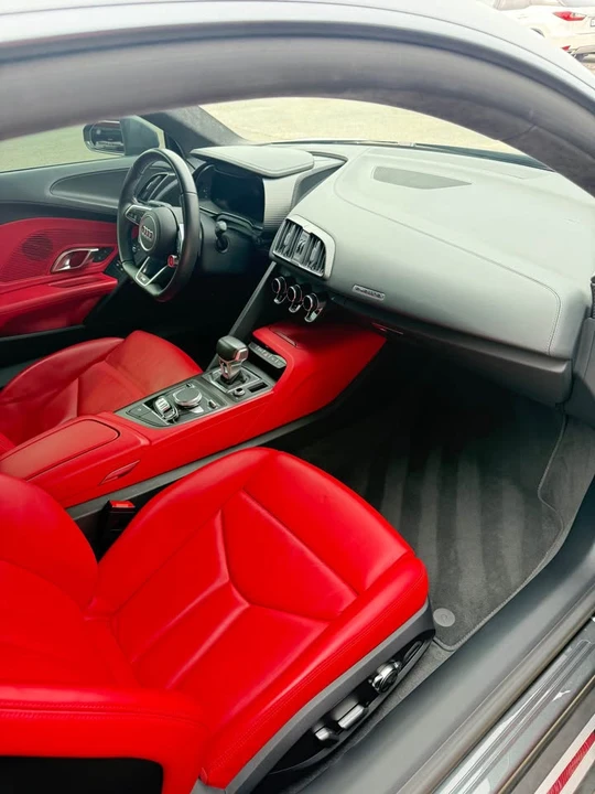 2017 Audi 4S R8 - Image 17 of 20