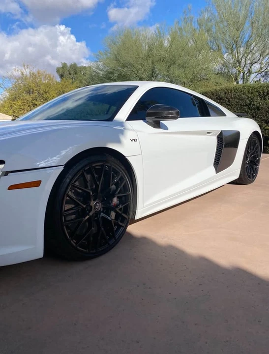 2017 Audi 4S R8 - Image 2 of 5