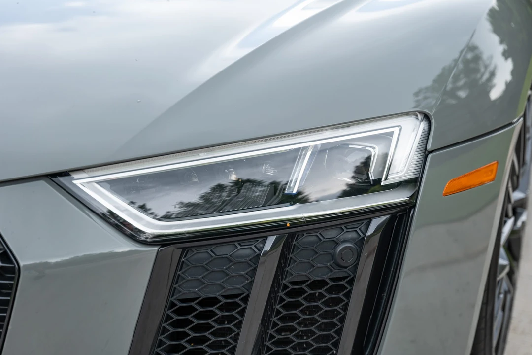 2017 Audi 4S R8 - Image 19 of 31