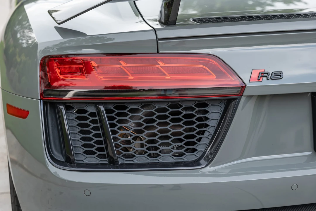 2017 Audi 4S R8 - Image 30 of 31