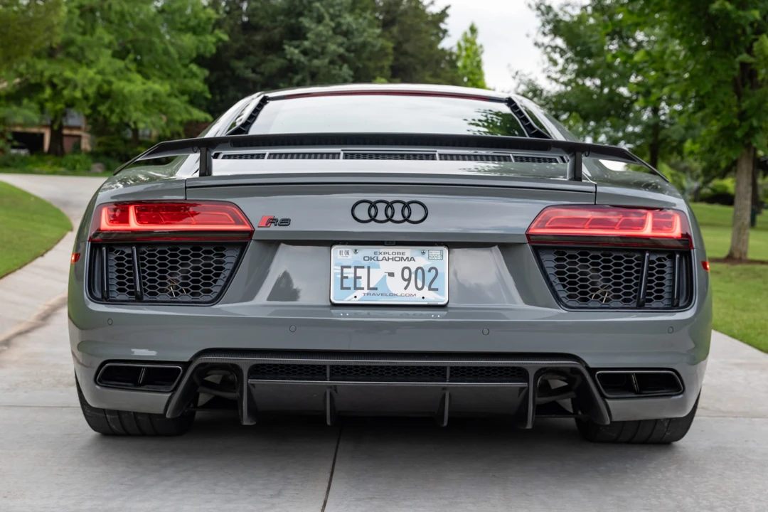 2017 Audi 4S R8 - Image 7 of 31
