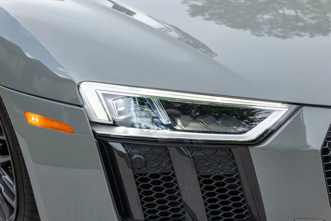 2017 Audi 4S R8 - Image 16 of 31