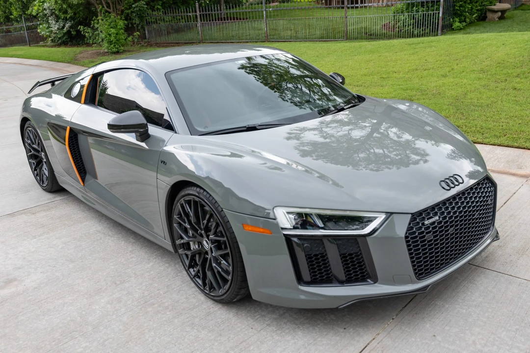 2017 Audi 4S R8 - Image 10 of 31
