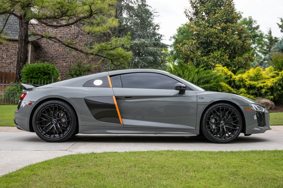 2017 Audi 4S R8 - Image 9 of 31