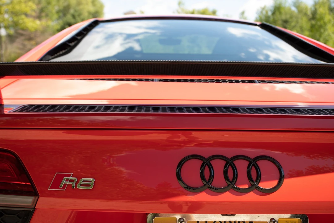 2017 Audi 4S R8 - Image 20 of 31