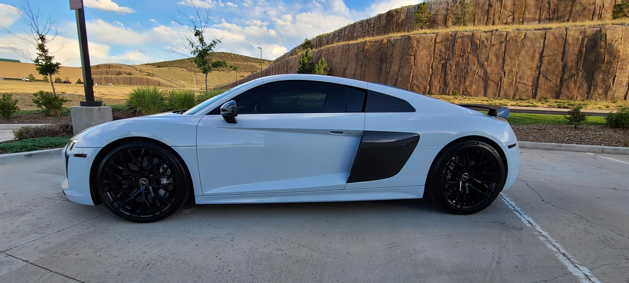 2017 Audi 4S R8 - Image 12 of 31