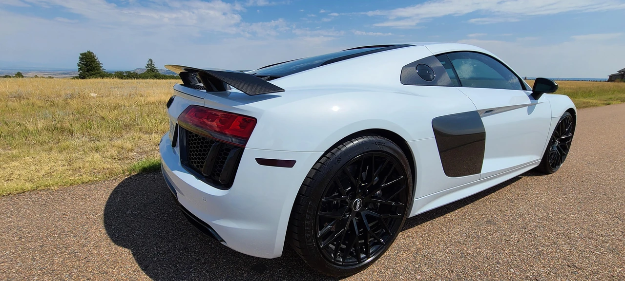 2017 Audi 4S R8 - Image 18 of 31