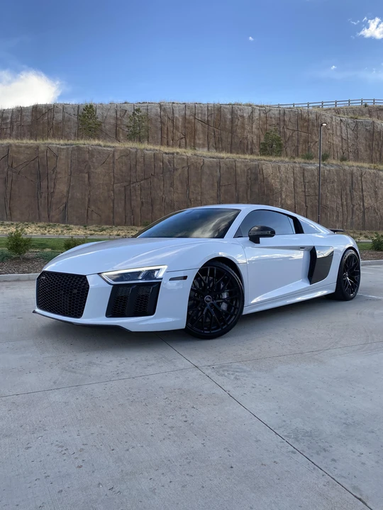 2017 Audi 4S R8 - Image 7 of 31