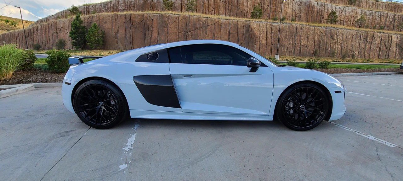 2017 Audi 4S R8 - Image 20 of 31