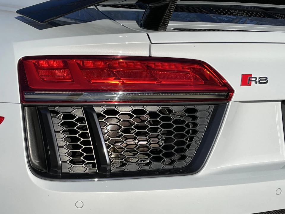 2017 Audi 4S R8 - Image 24 of 31