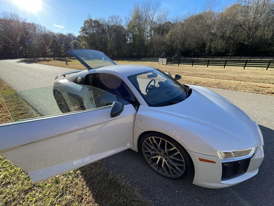 2017 Audi 4S R8 - Image 29 of 31