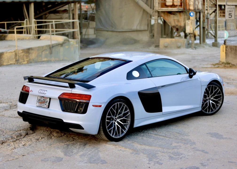 2017 Audi 4S R8 - Image 11 of 31