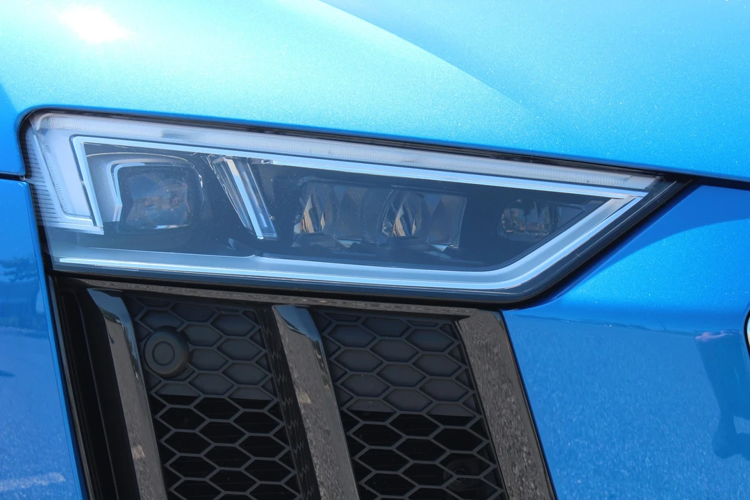2017 Audi 4S R8 - Image 28 of 31