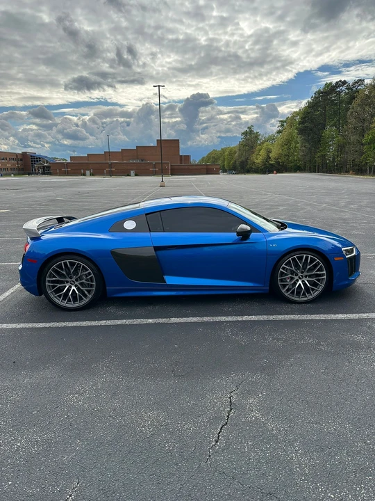 2017 Audi 4S R8 - Image 9 of 31