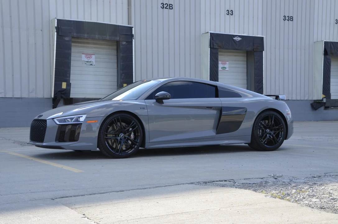 2017 Audi 4S R8 - Image 12 of 31