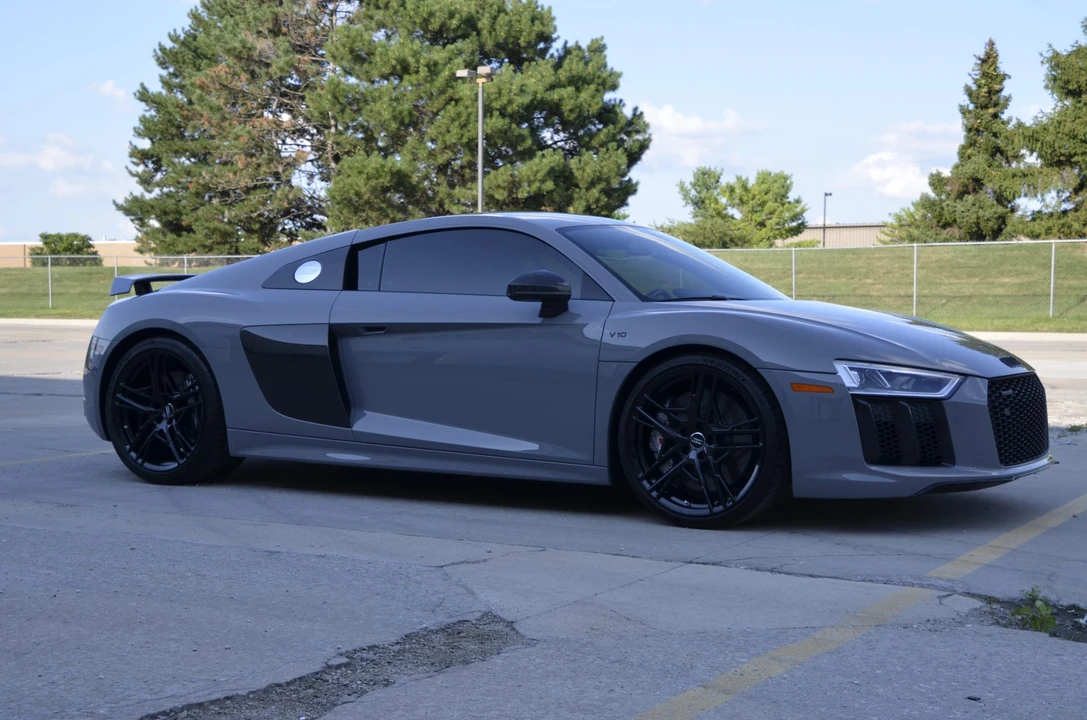 2017 Audi 4S R8 - Image 4 of 31