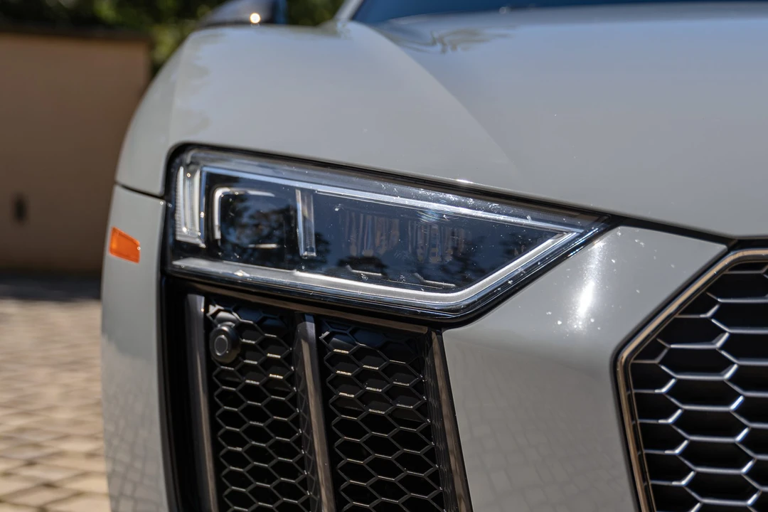 2017 Audi 4S R8 - Image 10 of 31