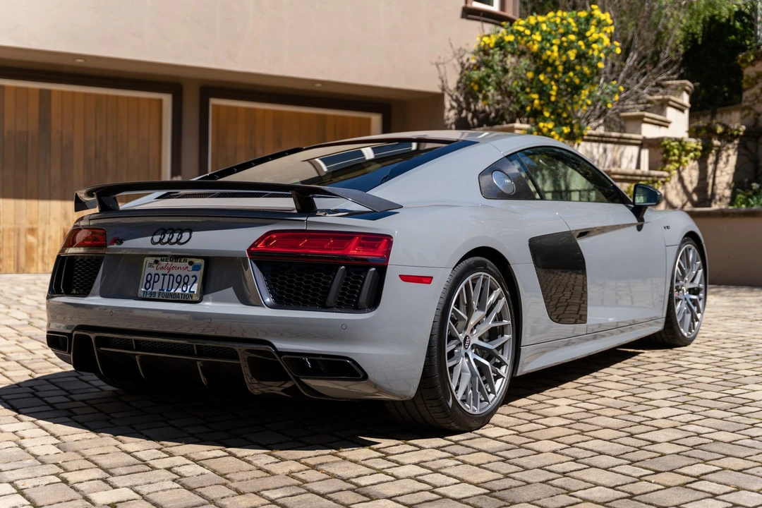 2017 Audi 4S R8 - Image 5 of 31
