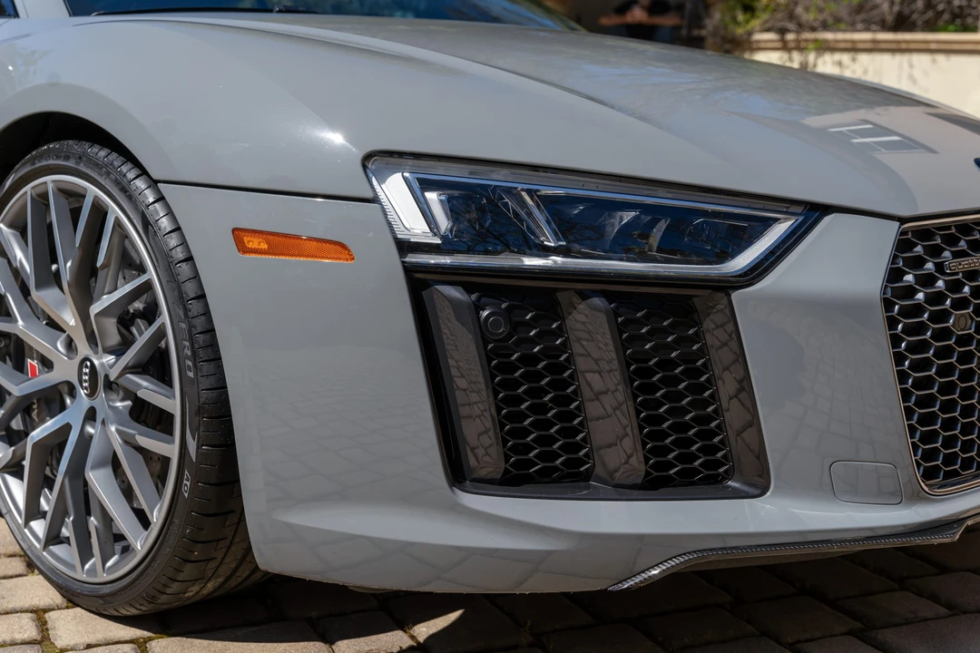 2017 Audi 4S R8 - Image 14 of 31