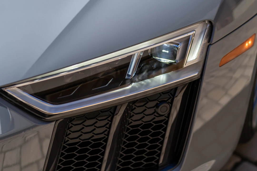 2017 Audi 4S R8 - Image 13 of 31