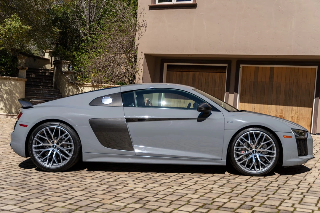 2017 Audi 4S R8 - Image 4 of 31