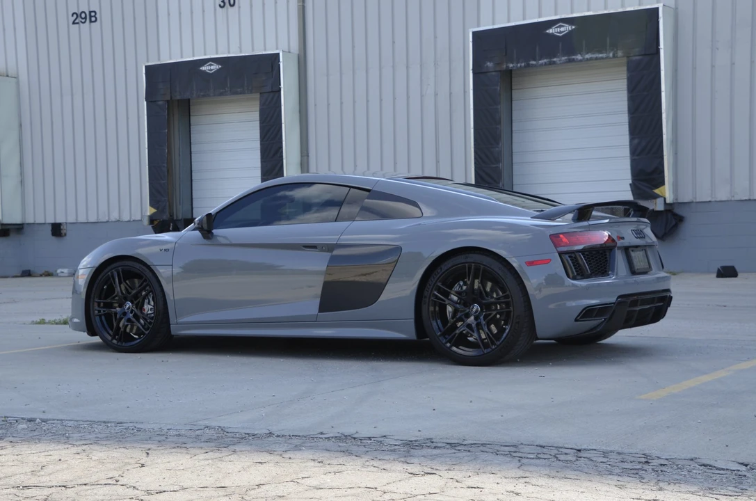 2017 Audi 4S R8 - Image 9 of 31