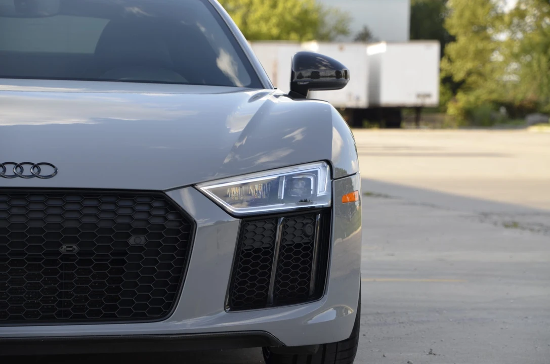 2017 Audi 4S R8 - Image 17 of 31